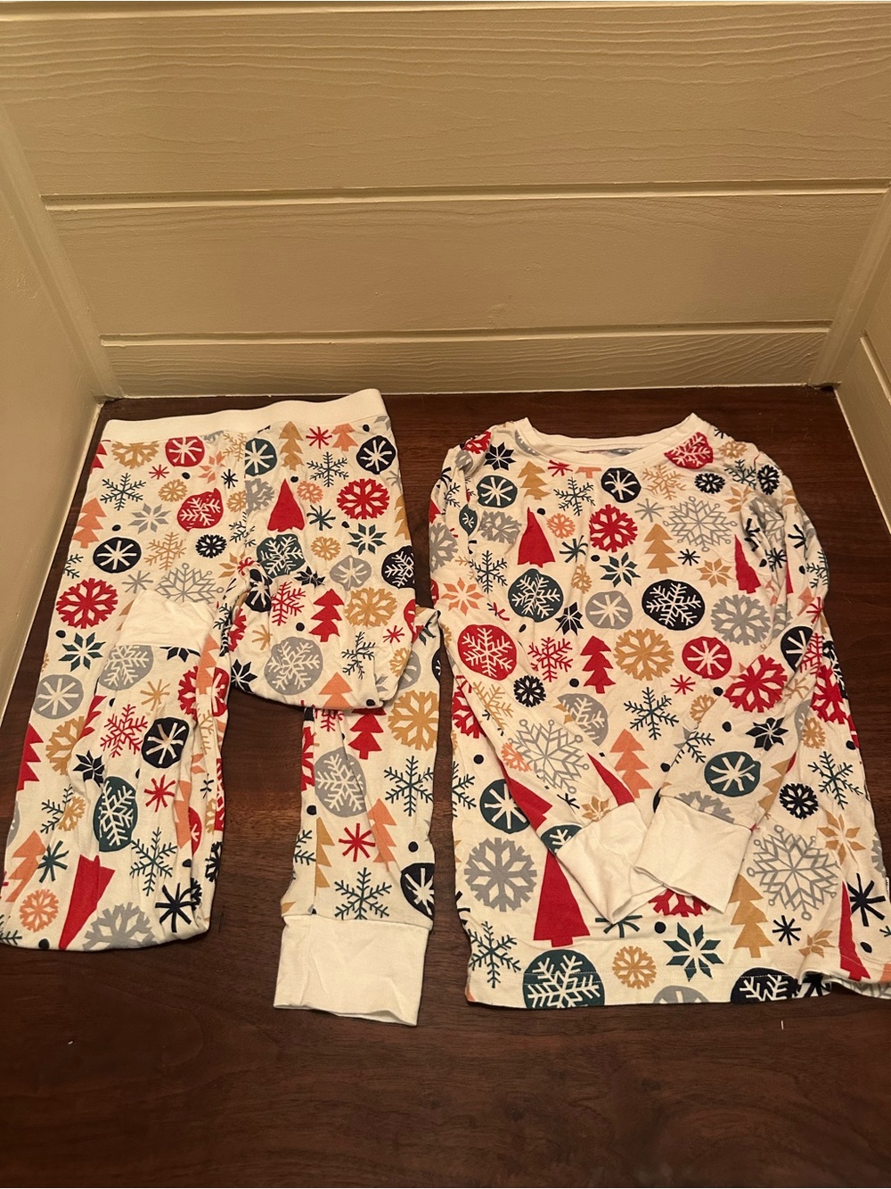 Little Sleepies Holiday Snowflake Pajama Top - White, Red, Gray, Gold